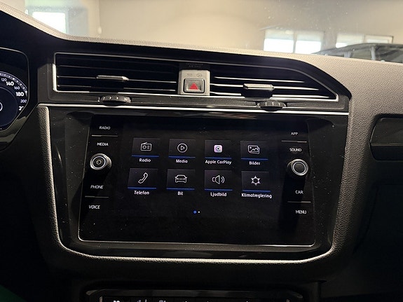 Volkswagen Tiguan 27 of 30