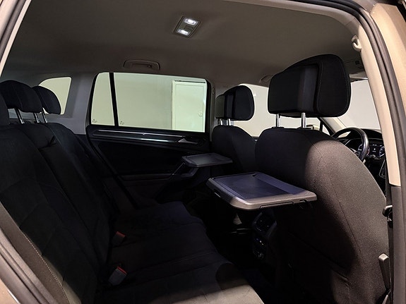 Volkswagen Tiguan 16 of 30