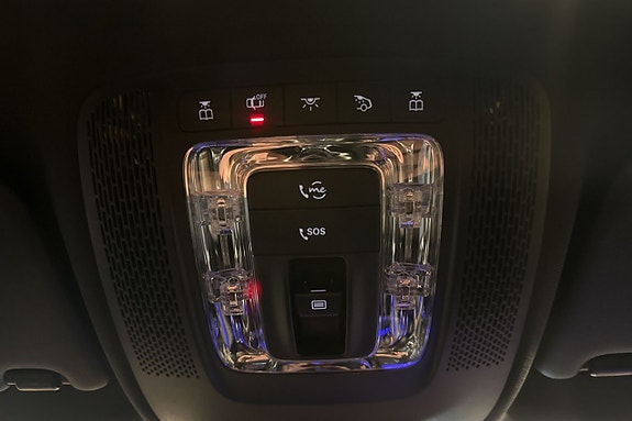 Mercedes-Benz CLA35 26 of 30