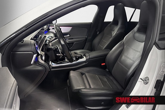 Mercedes-Benz CLA35 12 of 30
