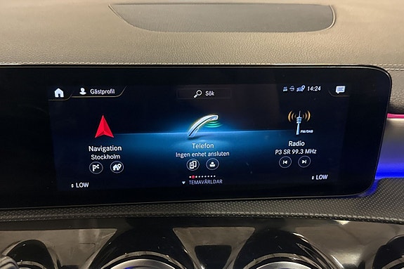 Mercedes-Benz CLA35 29 of 30