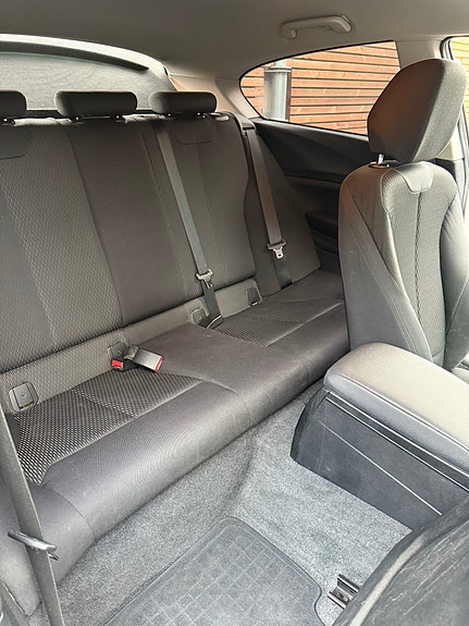 BMW 116d 11 of 13