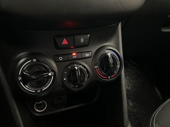 Peugeot 208 22 of 28