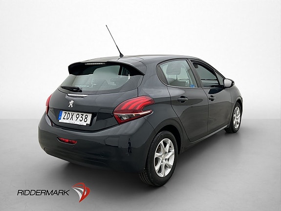 Peugeot 208 8 of 28