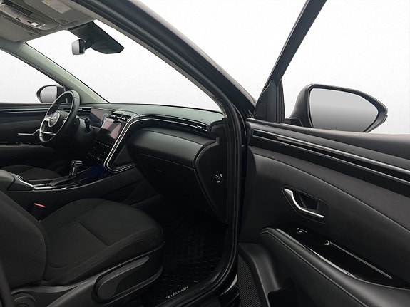 Hyundai Tucson 17 of 30