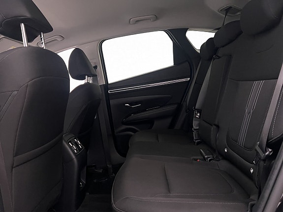Hyundai Tucson 18 of 30