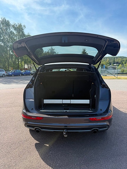 Audi Q5 9 of 17
