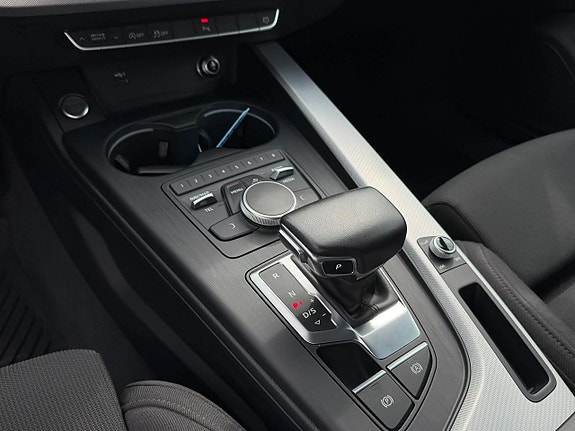 Audi A4 19 of 30