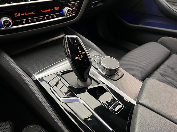 BMW 520d 27 of 30