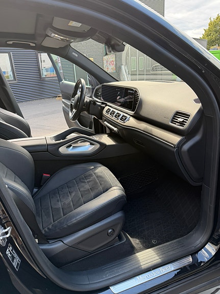 Mercedes-Benz GLE350 de 11 of 14