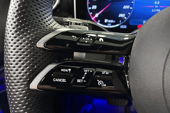 Mercedes-Benz GLC300 de 22 of 29