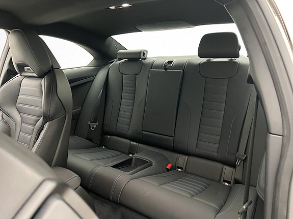 BMW M240i 18 of 30