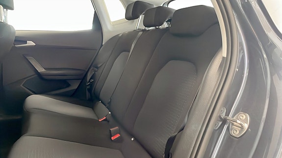 Seat Arona 11 of 12