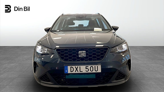 Seat Arona 4 of 12