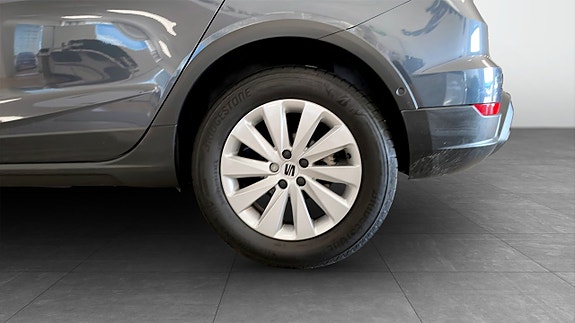 Seat Arona 6 of 12