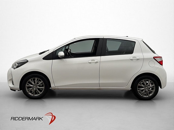 Toyota Yaris 4 of 30