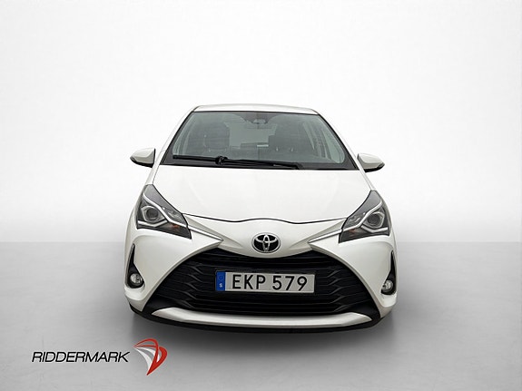 Toyota Yaris 2 of 30