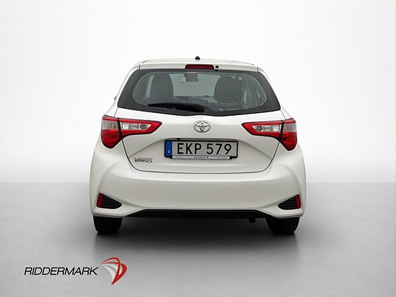 Toyota Yaris 6 of 30
