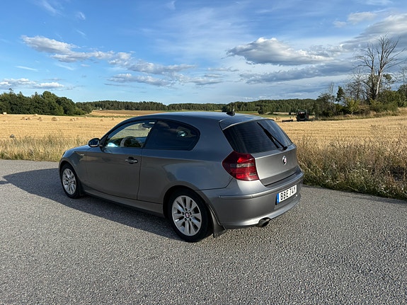 BMW 118i 4 of 7