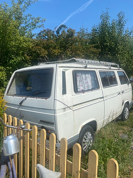 Volkswagen Caravelle 4 of 10