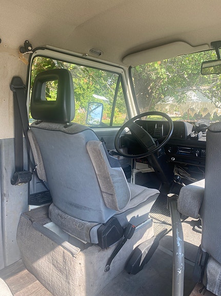 Volkswagen Caravelle 6 of 10