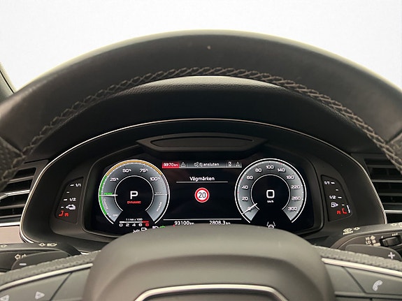 Audi Q8 18 of 30