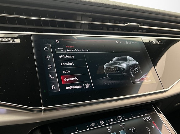 Audi Q8 22 of 30