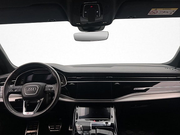 Audi Q8 13 of 30