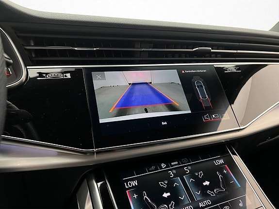 Audi Q8 21 of 30