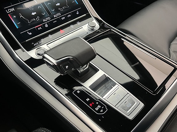 Audi Q8 26 of 30