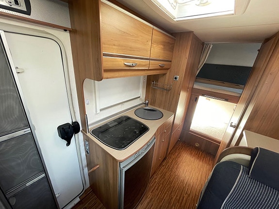 Bürstner Nexxo Family A645, våningssäng, 6 åkande, 3500 kg 10 of 20