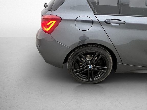 BMW 118i 27 of 29