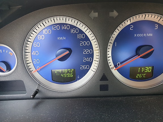 Volvo XC90 4 of 7