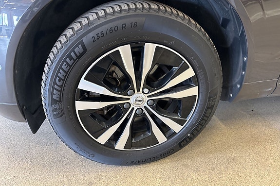 Volvo XC60 4 of 20