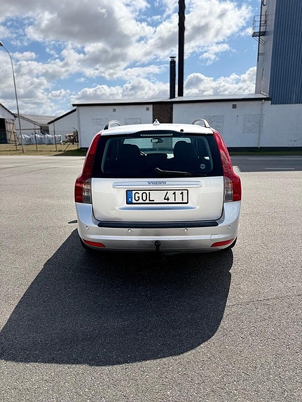 Volvo V50 6 of 9