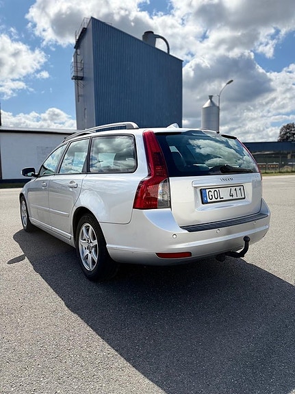 Volvo V50 4 of 9