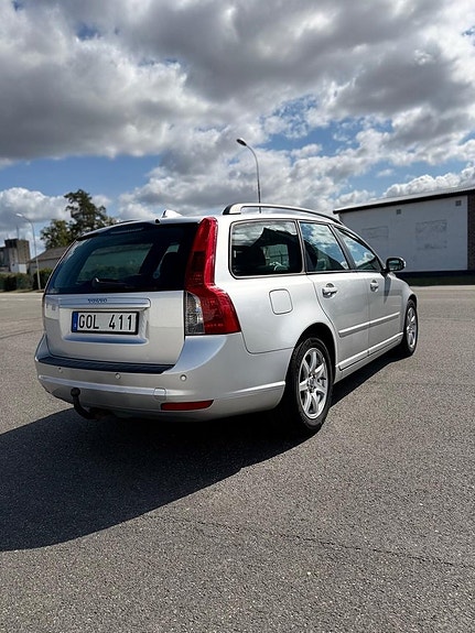 Volvo V50 5 of 9