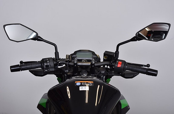 Kawasaki Z125 SPORT PACK 18 of 19