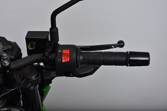 Kawasaki Z125 SPORT PACK 17 of 19