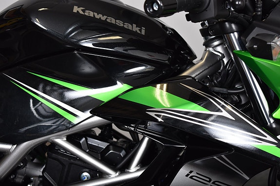 Kawasaki Z125 SPORT PACK 12 of 19