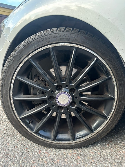 Mercedes-Benz A200 5 of 9