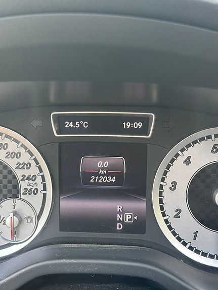 Mercedes-Benz A200 7 of 9