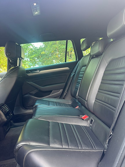 Volkswagen Passat 7 of 11