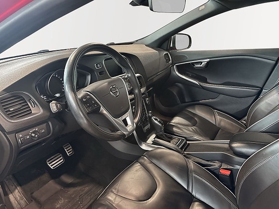 Volvo V40 7 of 10