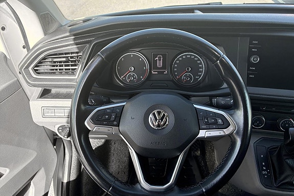 Volkswagen Transporter 12 of 22