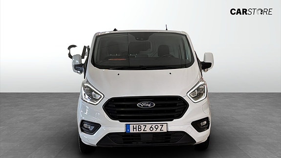 Ford Transit Custom 8 of 17
