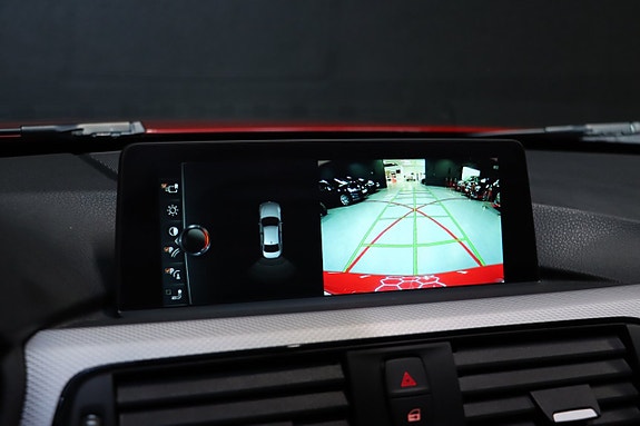 BMW 340i 26 of 28