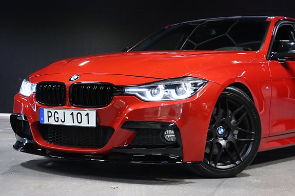 BMW 340i 4 of 28