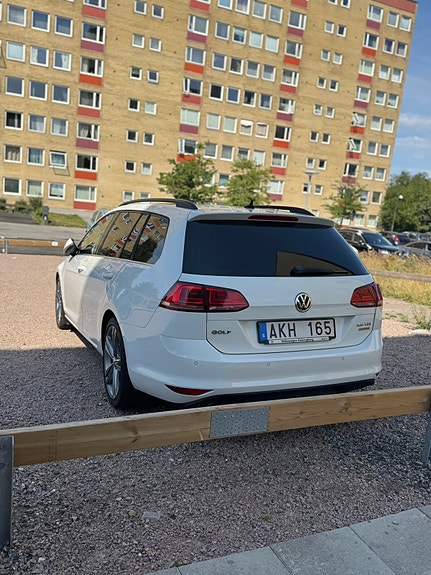 Volkswagen Golf VII 5 of 8