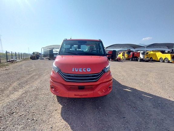 Iveco Daily bärgningsbil 2 of 12